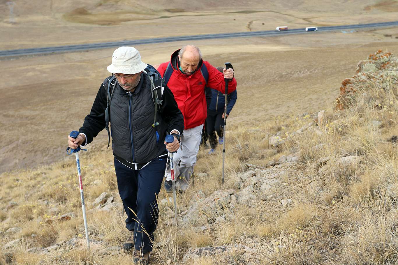 Doğa severleri, dağcıları cezbeden kent: Ağrı